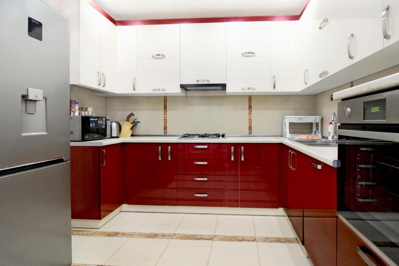 3 Bedroom Apartment Near Republic Square Jerevan Buitenkant foto